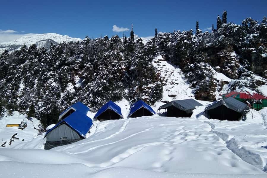 Deoriatal Chopta Chandrashila Trek - Lake & Summit Exploration